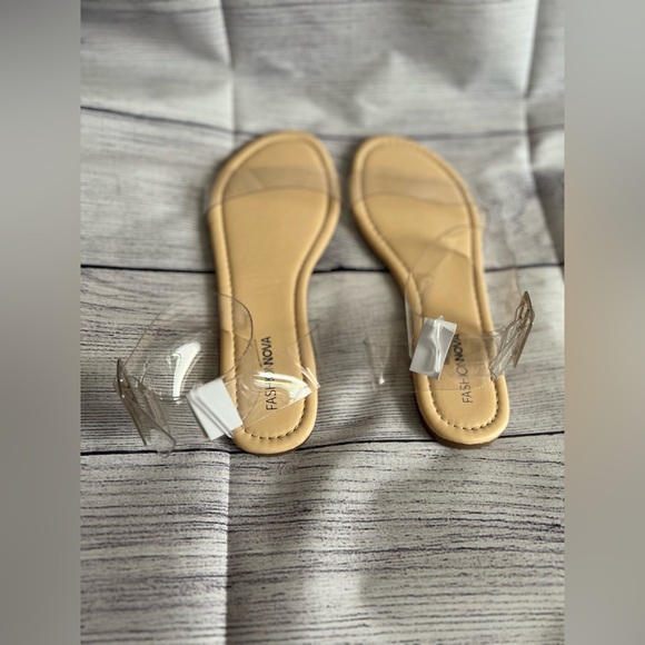 Fashinova Cute🩷Round Toe Flat Sandals. NEW! NEVER worn still in box! - Picture 8 of 13